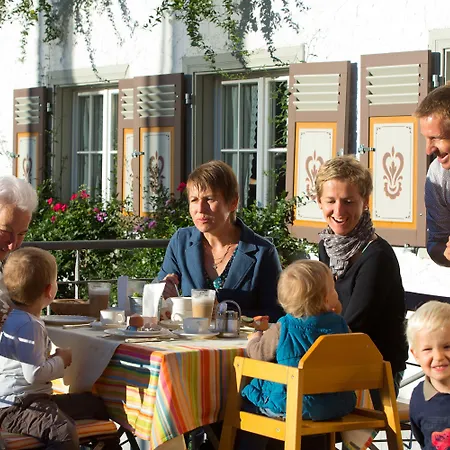 Sonne - Familien- Und Bregenzerwald 4* בצאו