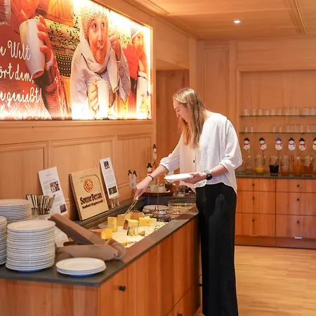 Sonne - Familotel Bregenzerwald 4* Bezau